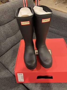Hunter Women's Play Tall Rain Boots Black Size US 7